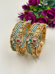 Shrishti Antique Golden Kundan Kada Bangles Set | Ladies Bangles