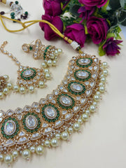 Luxury Heavy Kundan Pearl Choker Set – Emerald Green Polki Bridal Choker Necklace for Weddings