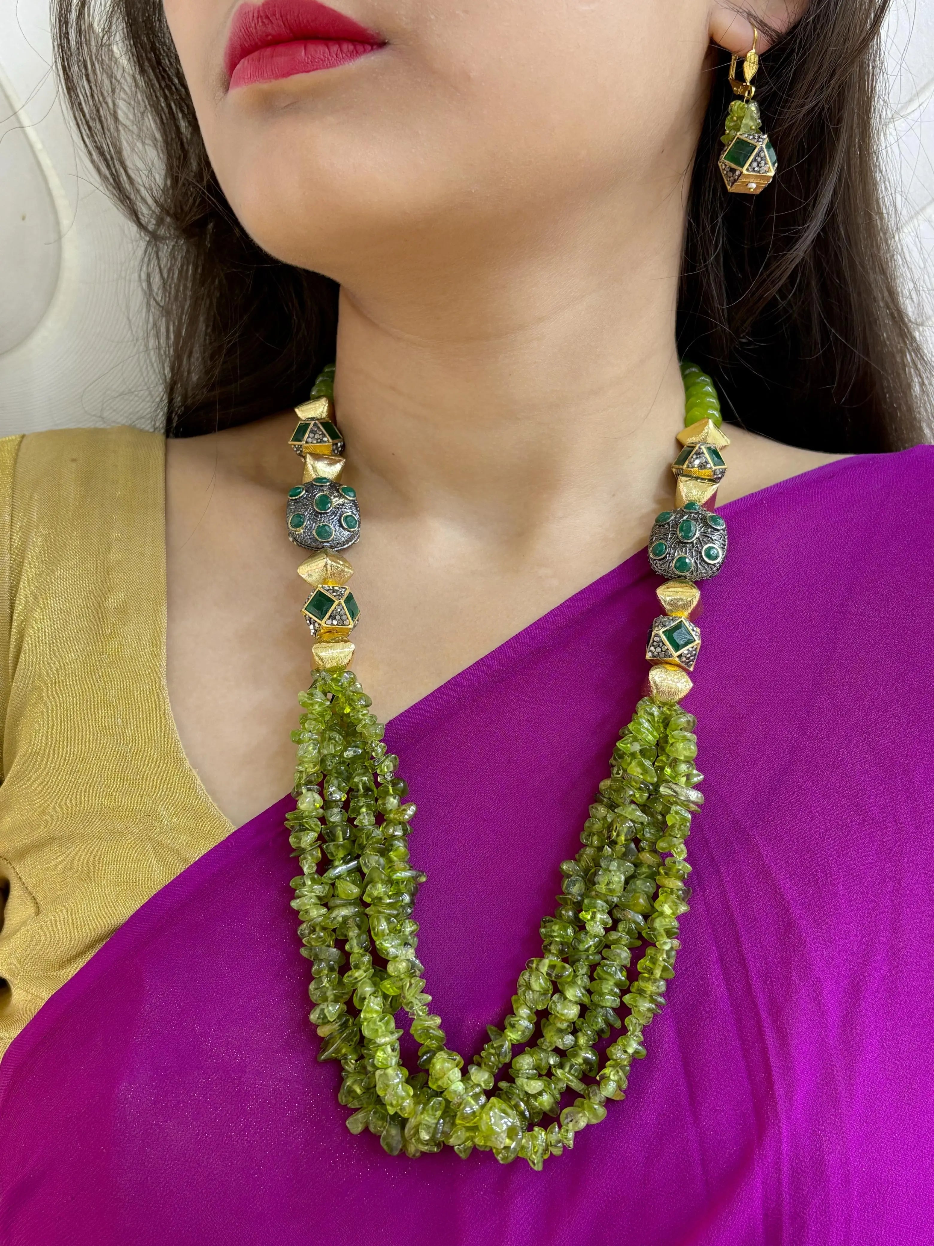 Designer Semi Precious Parrot Green Chips Peridot Beaded Necklace Set For Women