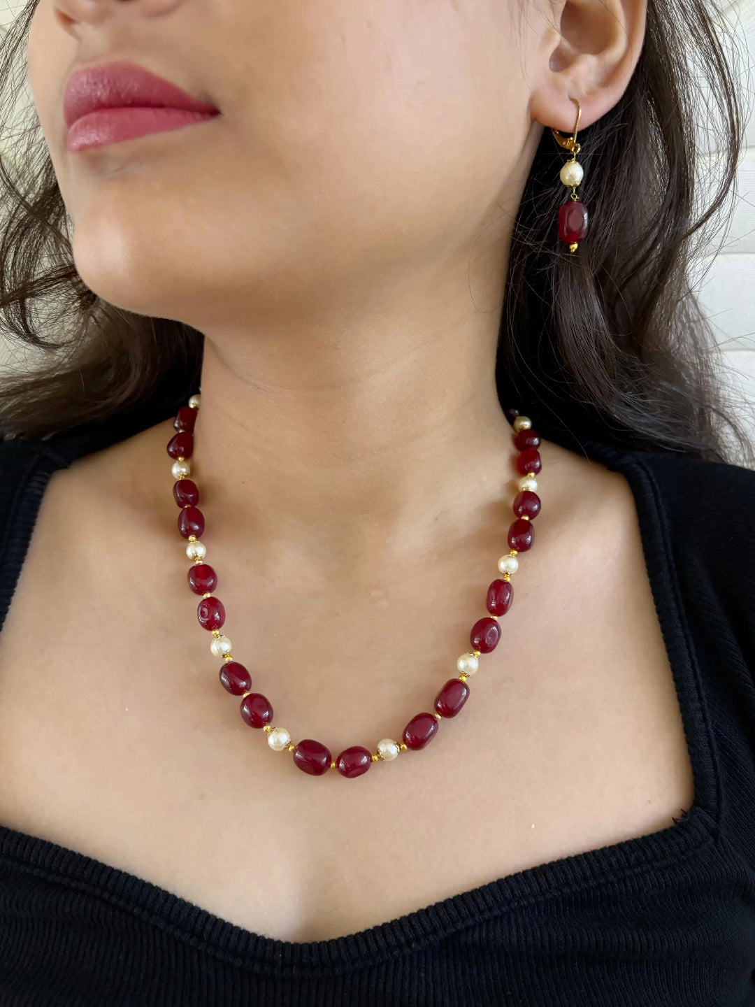 Single Strand Semi Precious Gemstone Red Jade And Pearl Beaded Necklace Set For Women