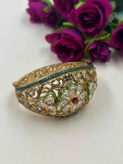 Designer Gold Plated Antique Broad Kundan Bracelet