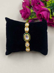 Handcrafted Simple Kundan Chain Bracelet For Ladies