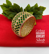 Royal Look Broad Green Emerald Kundan Bangle
