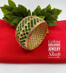 Royal Look Broad Green Emerald Kundan Bangle