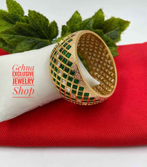 Royal Look Broad Green Emerald Kundan Bangle