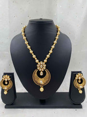 Traditional Antique Kundan Pendant With Pearls Necklace Set By Gehna Shop