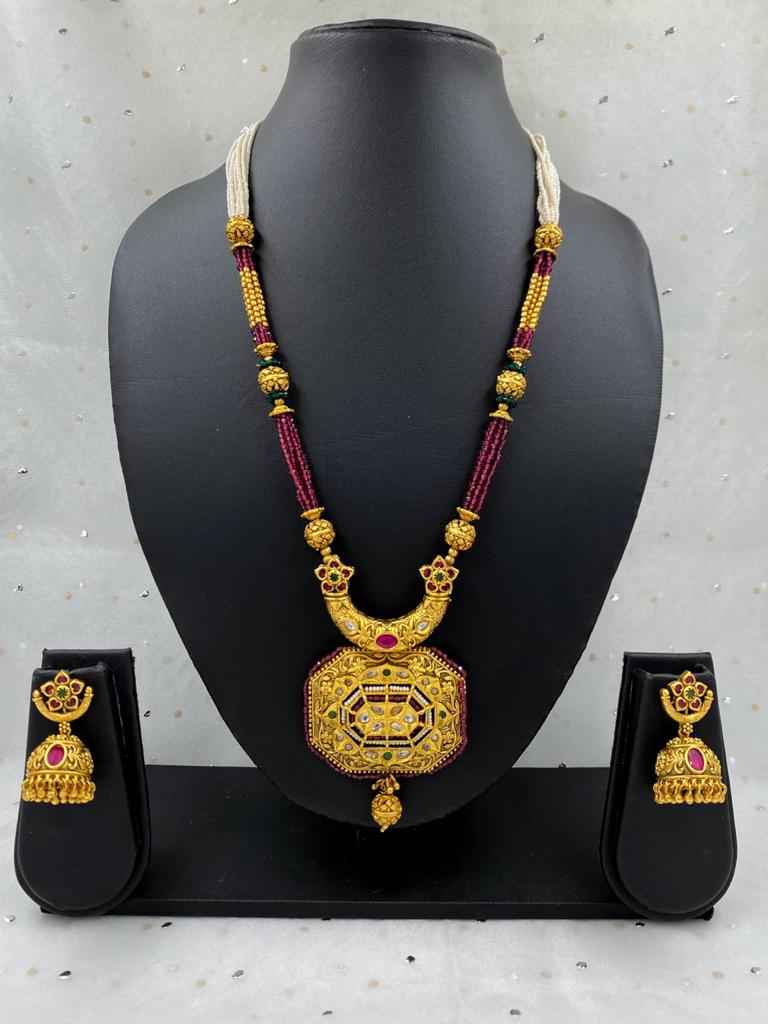 Traditional Gold Plated Antique Pendant Necklace Set For Weddings By Gehna Shop