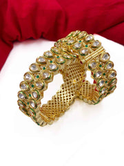 Traditional Gold Plated Green Kundan Bangle Set For Weddings