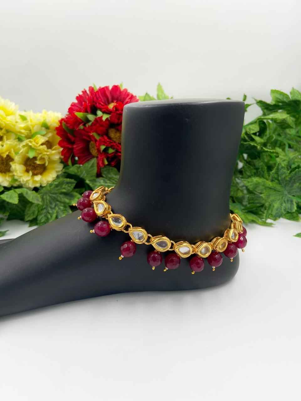 Traditional Gold Plated Handcrafted Brass Kundan Red Anklet Payals For Women