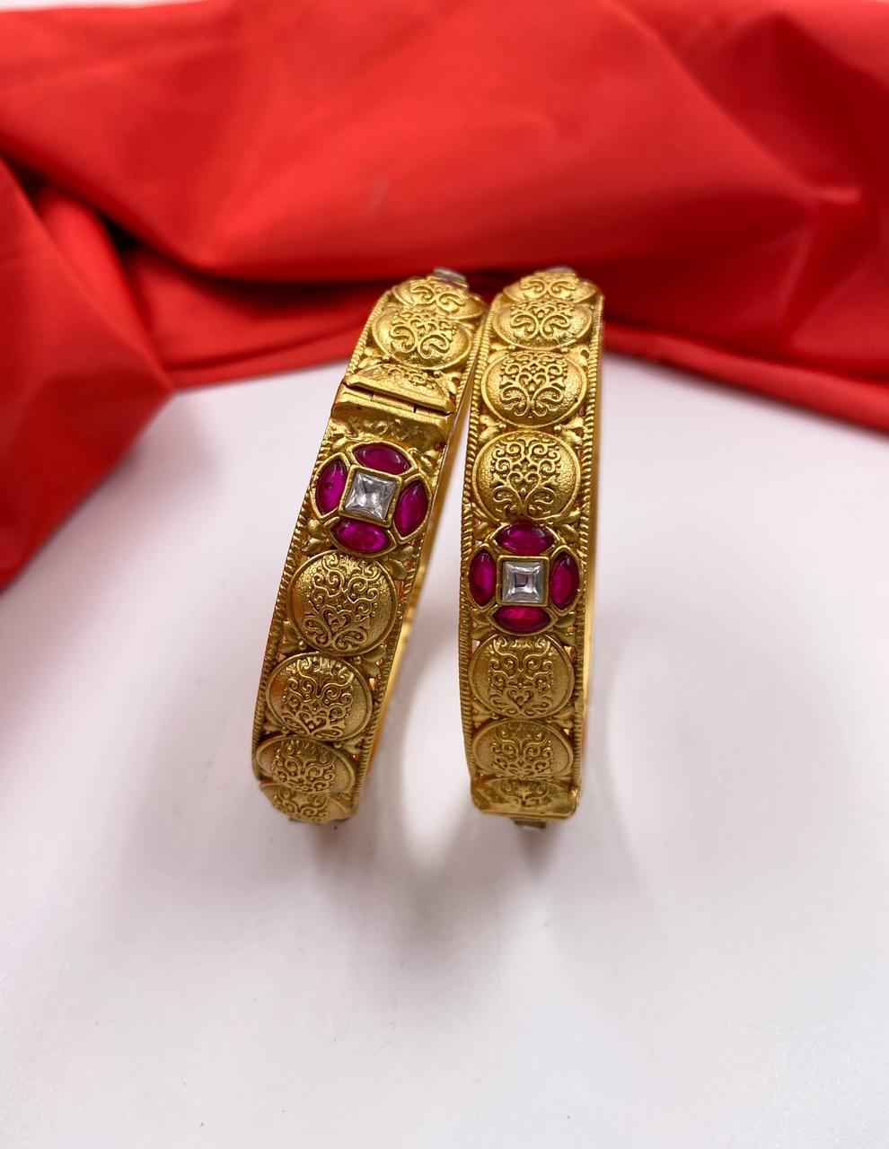 Traditional New Golden Bangles For Ladies By Shop Gehna