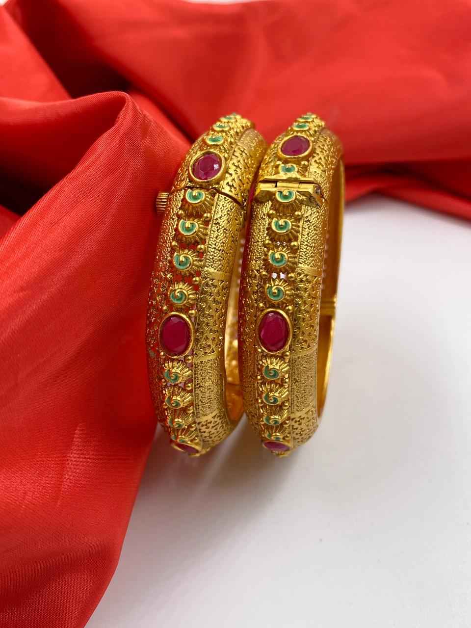 Traditional New Golden Bangles For Women By Shop Gehna