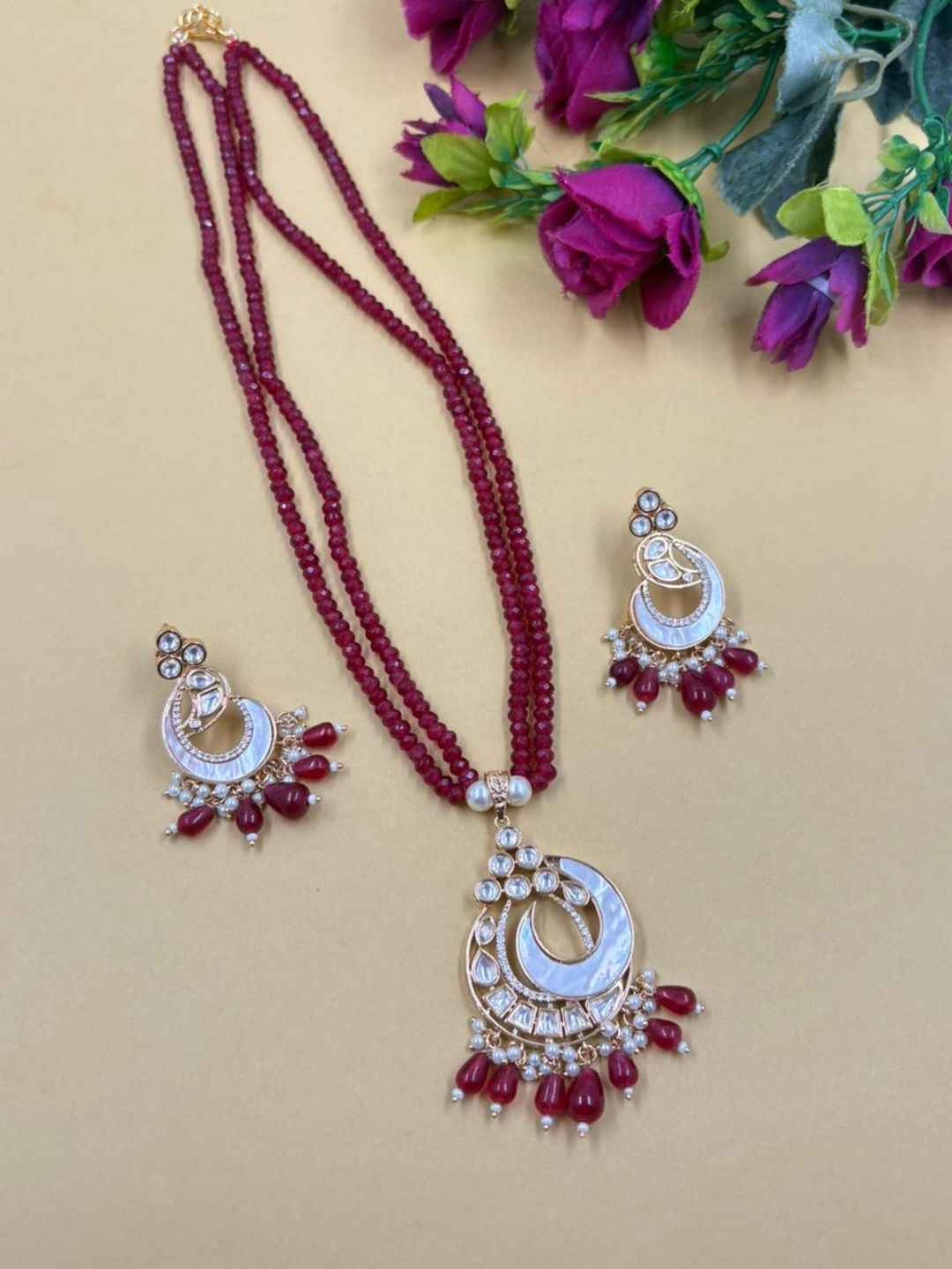 Elegant Kundan & Mother Of Pearl Necklace Set For Women - Wedding & Festive Wear Jewellery Set