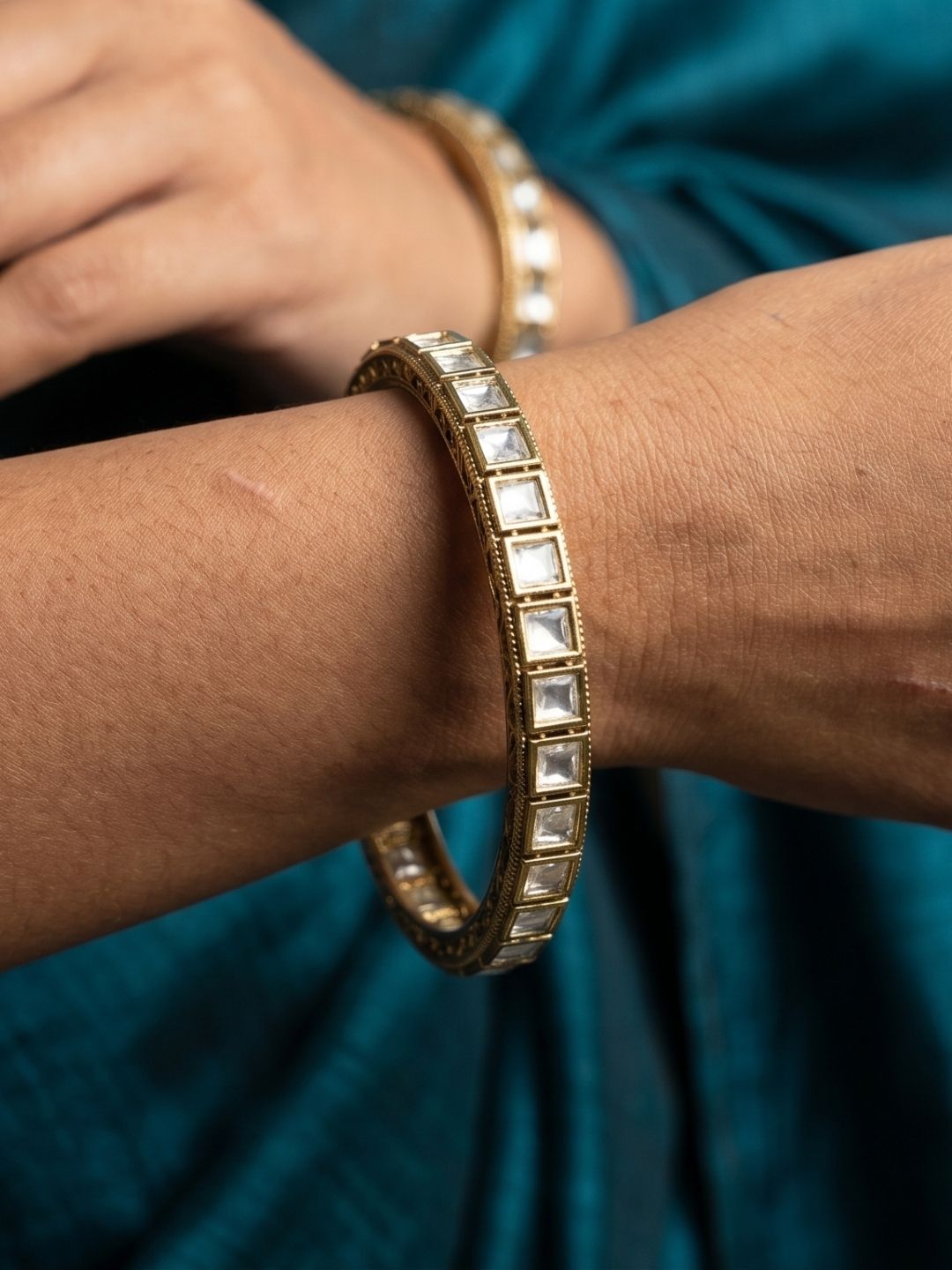 Antique Victorian Finish Sleek Square Shape Polki Bangles For Women