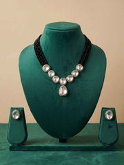 Elegant Victorian Polki Beaded Black Necklace Set For Women