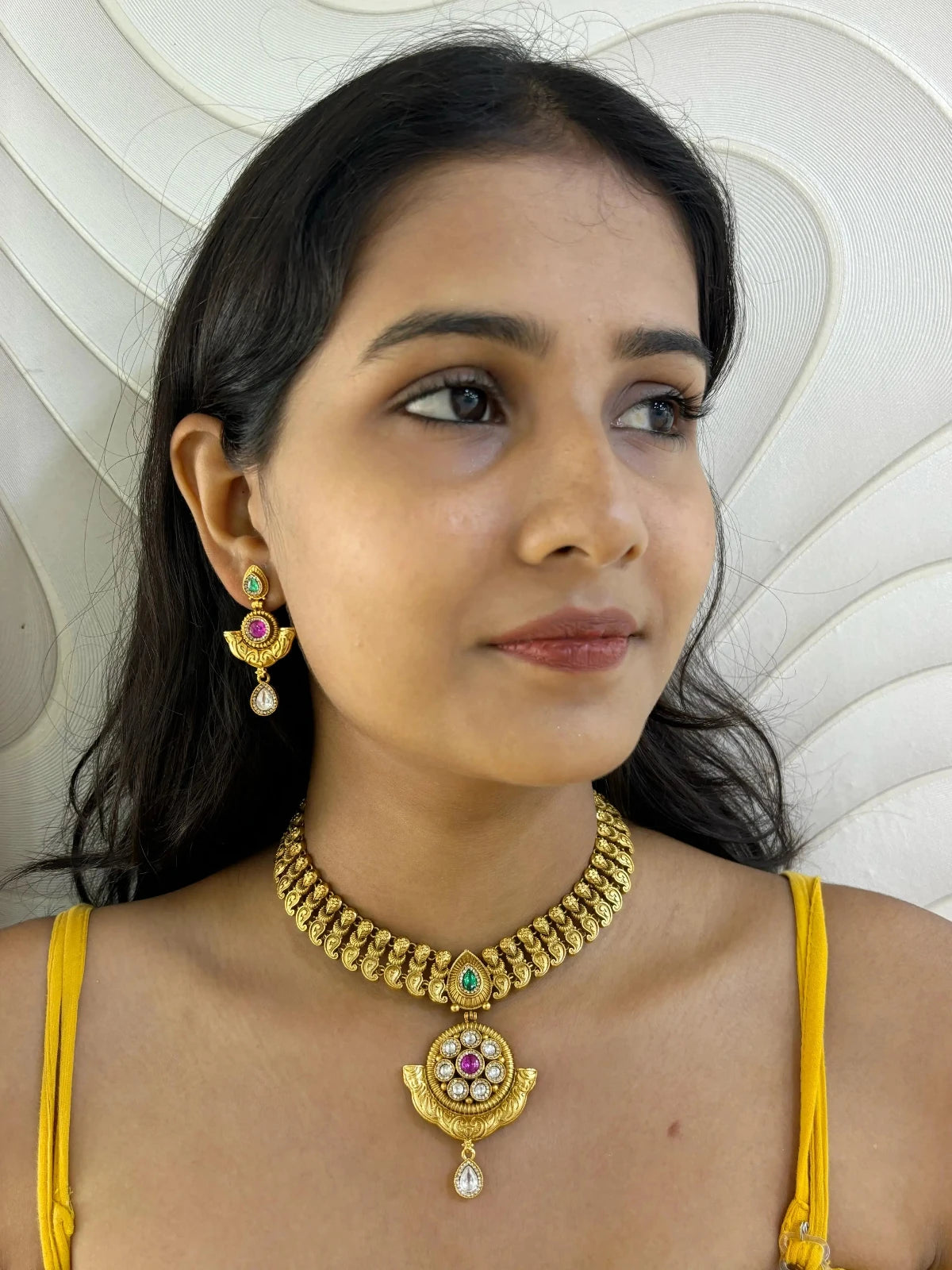 Traditional Gold Plated Short Antique Gold Necklace Set 