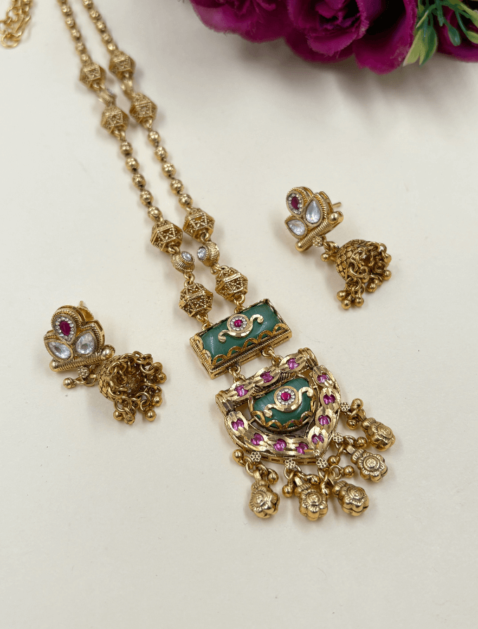 Gold Plated Heritage Look Delicate Antique Chain Pendant Necklace Set For Women