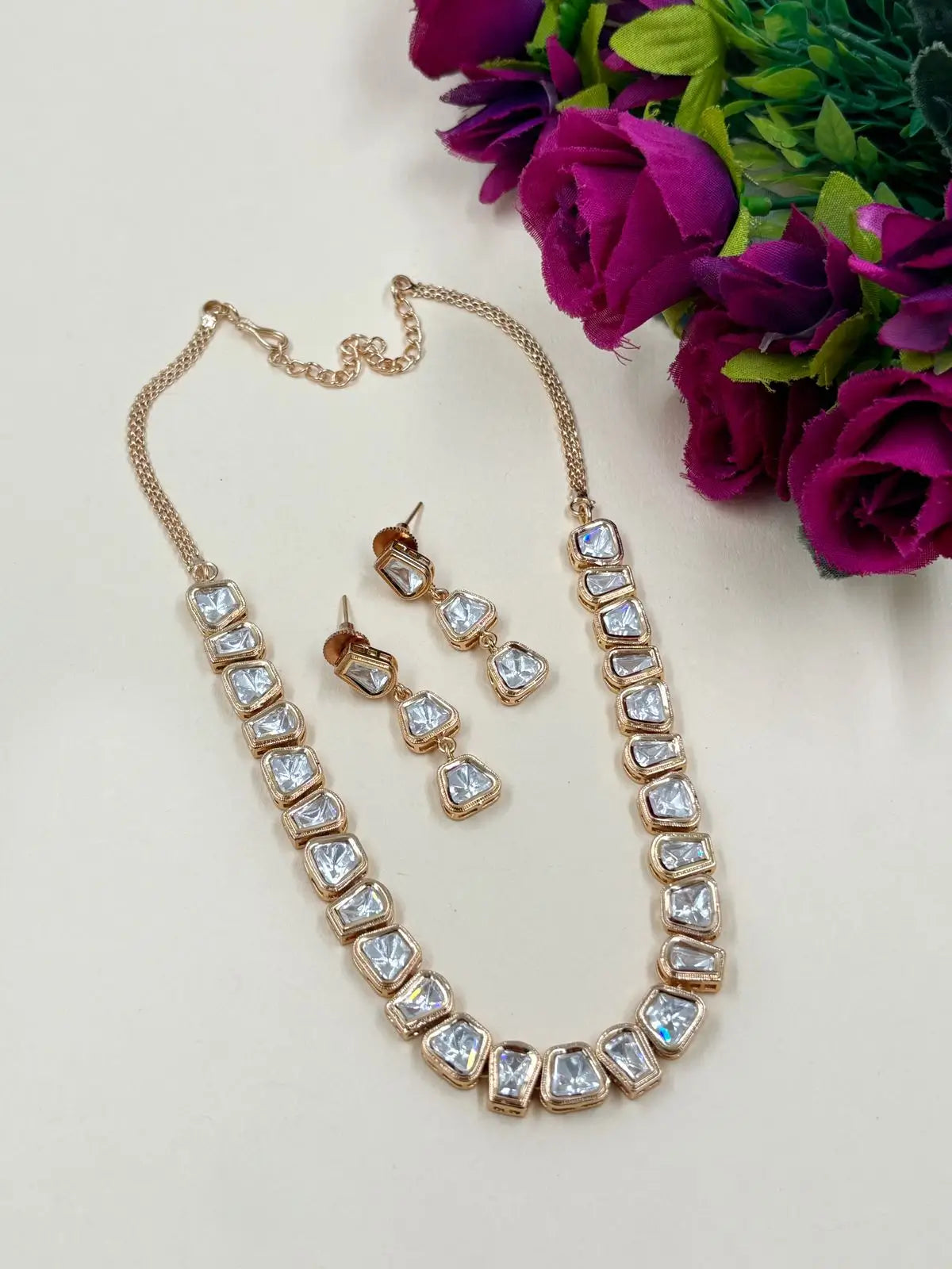 Rose Gold Finish Single Line Kundan Polki Necklace Set