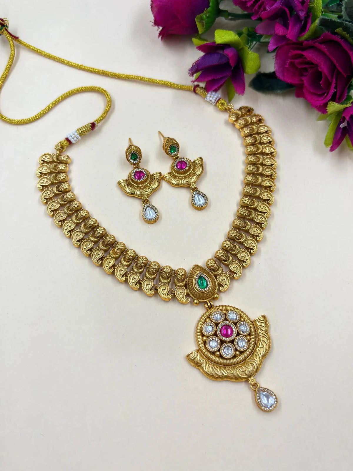 Traditional Gold Plated Short Antique Gold Necklace Set 