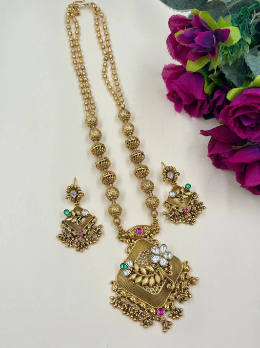 Traditional Gold Plated Artificial Antique Golden Pendant Necklace Set 