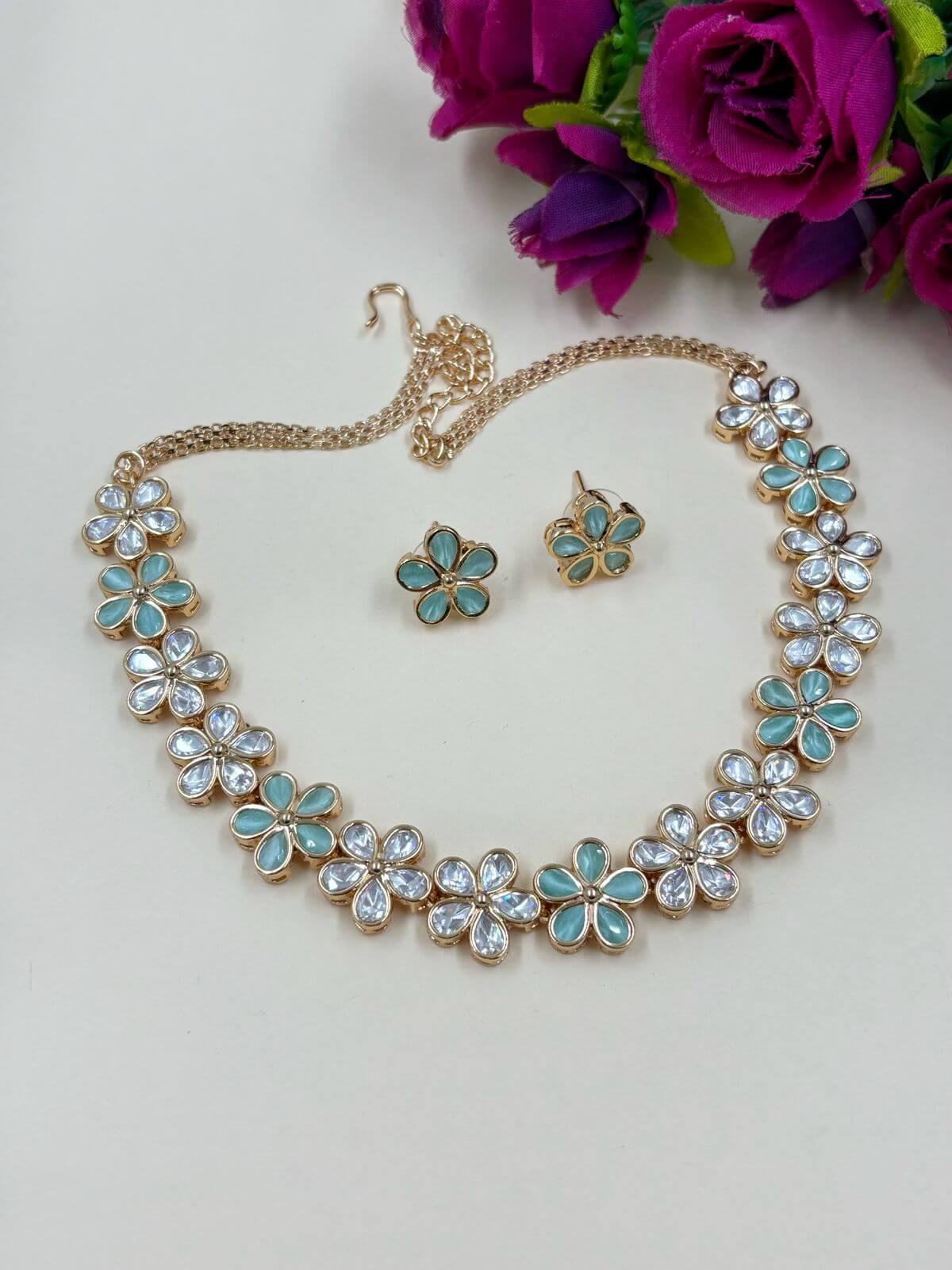 Pratibha Flower Design Short Mint Green Polki Necklace Set for women 