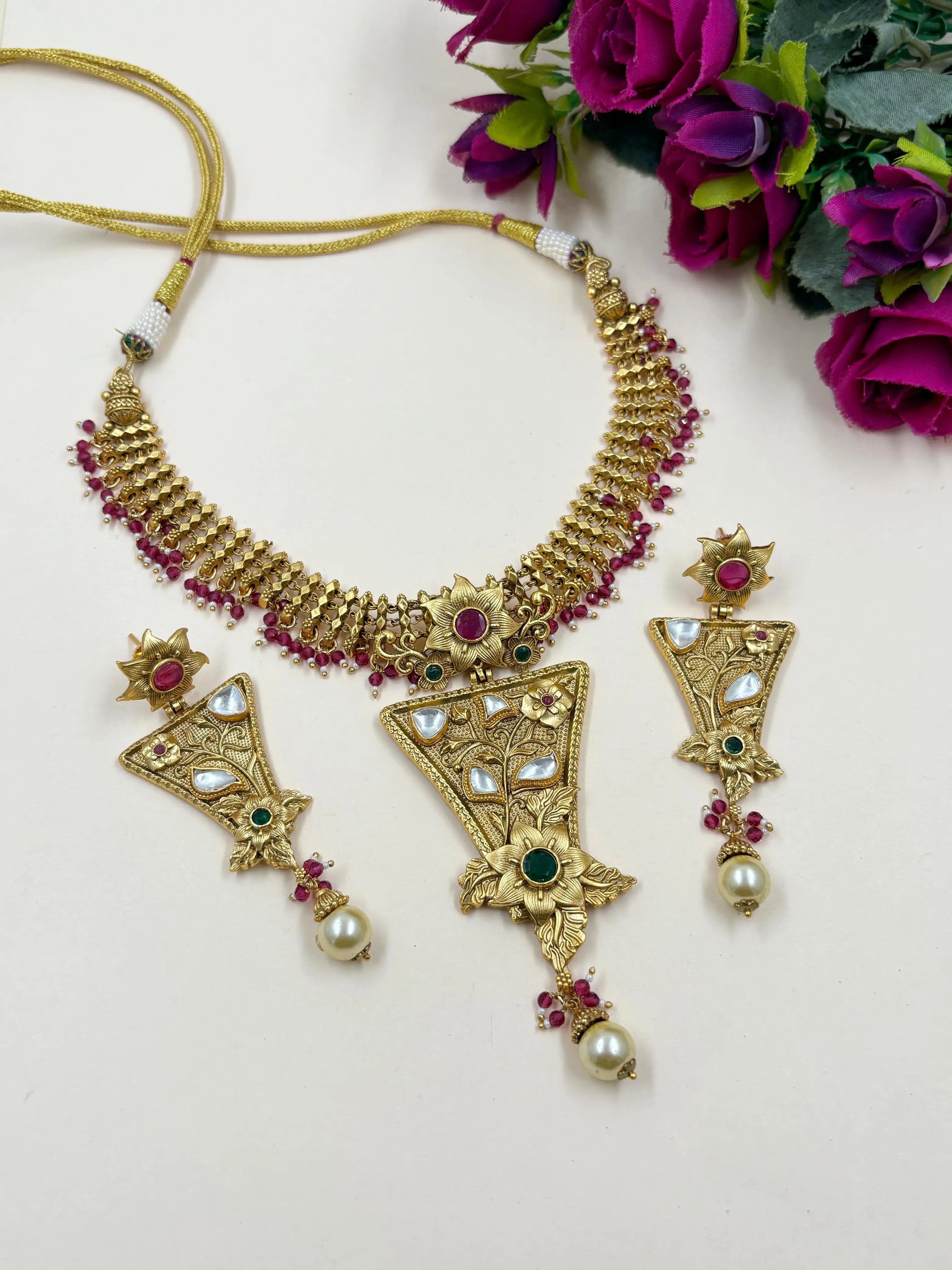 Vishakha Exquisite Artificial Antique Jewellery Set for Women Online AT discounted rates 