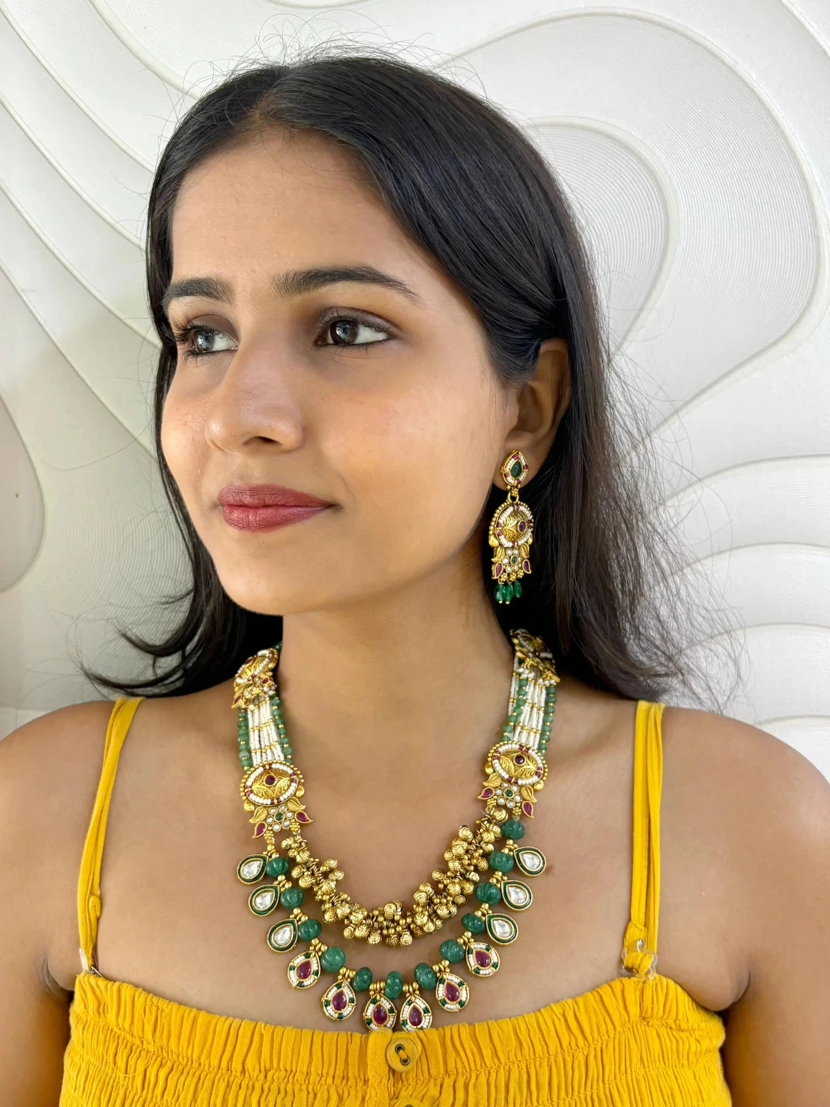 Traditional Indian Antique Kundan Necklace Set With Green Beads online for weddings and parties 