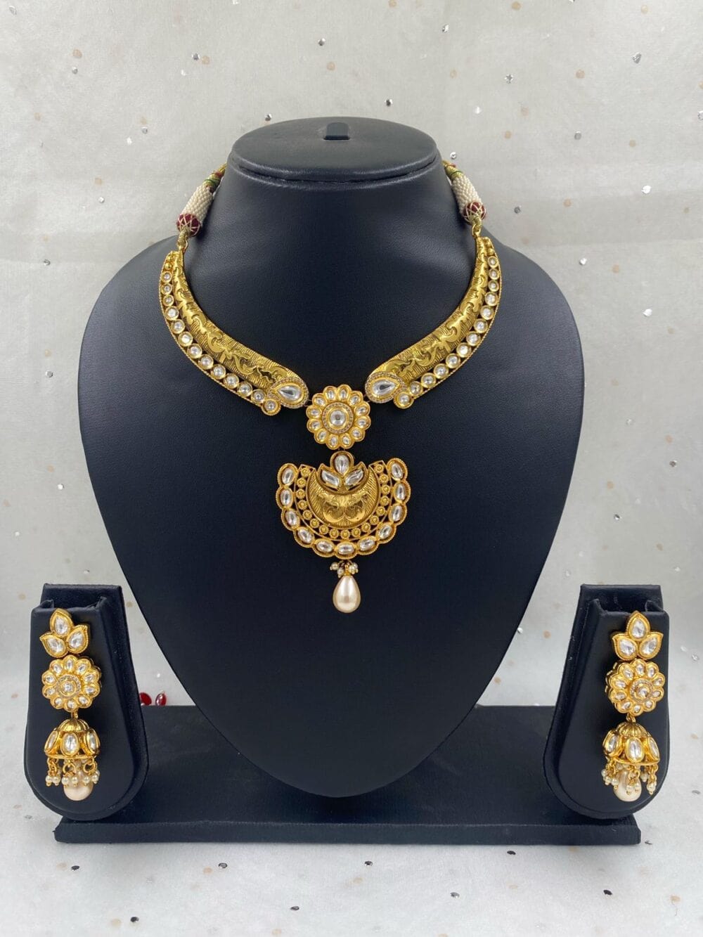Antique Golden Kundan Necklace Set For Weddings By Gehna Shop Kundan Necklace Sets