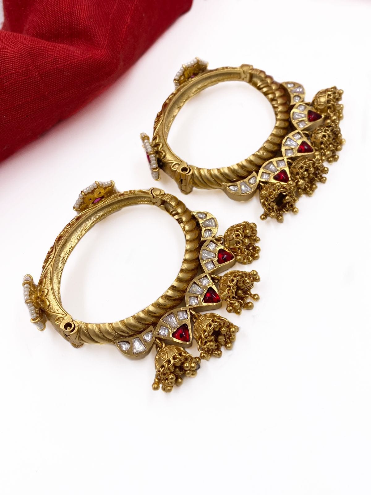 Designer Gold Plated Antique Kundan Kada Bangles For Women Bracelets