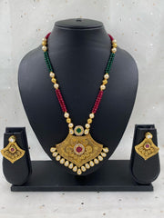 Designer Gold Plated Antique Kundan Pendant Necklace Set By Gehna Shop Kundan Necklace Sets
