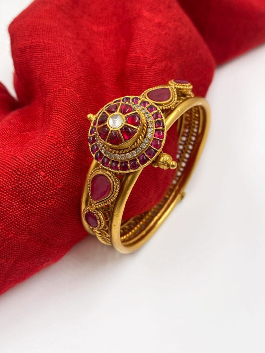 235-GK722 - 22K Gold Kada With Ruby & Emerald - Thodalu Design - Set Of 2  (1 Pair) | Gold bangle set, 22k gold bangles, Bangle set