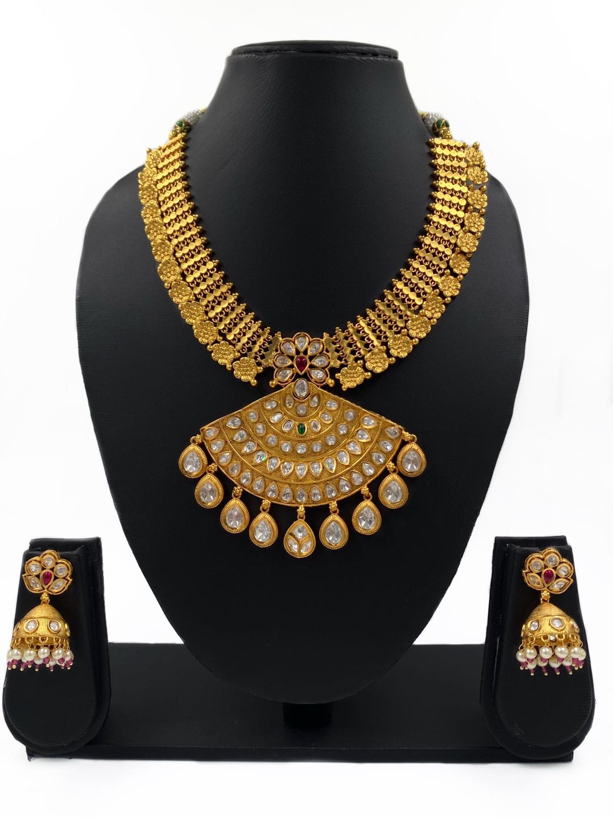 Ethnic Gold Plated Golden Kundan Necklace Set For Ladies By Gehna Shop Antique Golden Necklace Sets