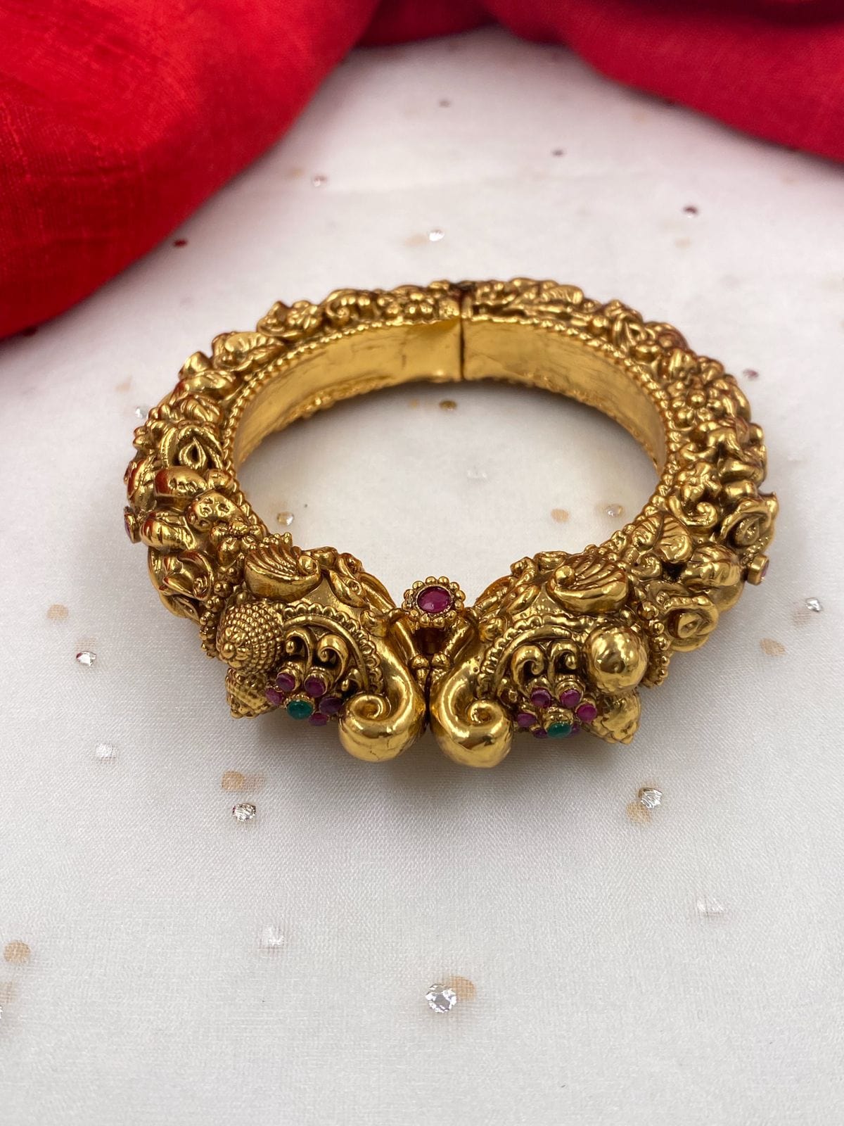 Genuine 22kt yellow gold handmade solid bangle bracelet kada jewelry  stylish diamond cut designer jewelry for women's ba47 | TRIBAL ORNAMENTS