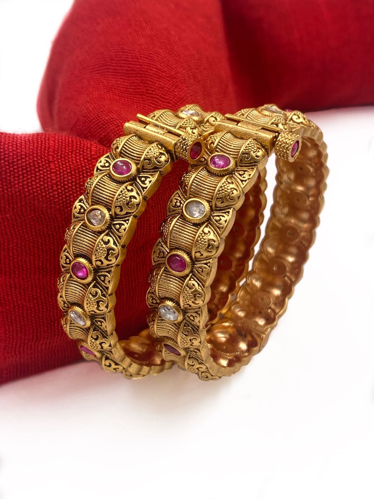 Imitation Artificial Jewellery Manufacturers and Wholesalers in India