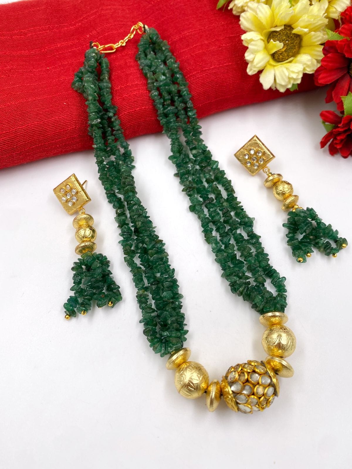 Handcrafted Semi Precious Green Jade Uncut Fancy Beads Necklace For Women Beads Jewellery
