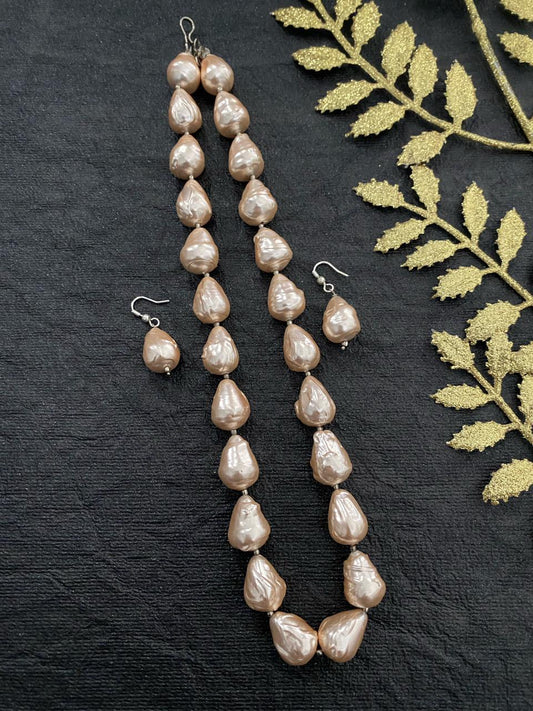 Tessa Gold Natural Pearl Statement Earrings - Mesmerize India