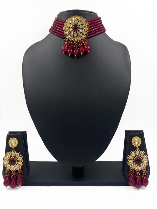 Modern Look Kundan And Beads Choker Necklace Set From Gehna Shop Choker Necklace Set