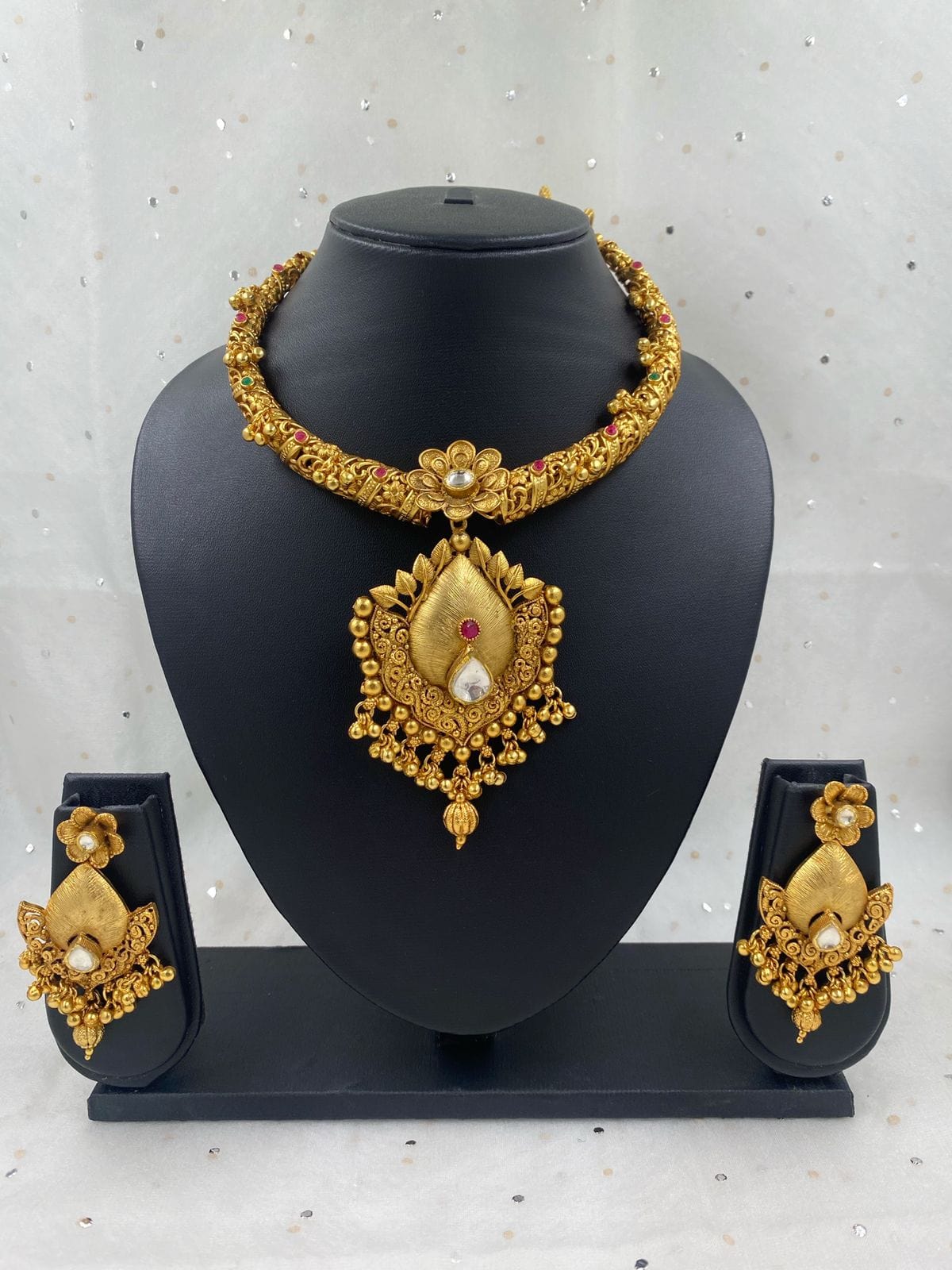 Rajwadi Golden Hasli Necklace Set Antique Golden Necklace Sets