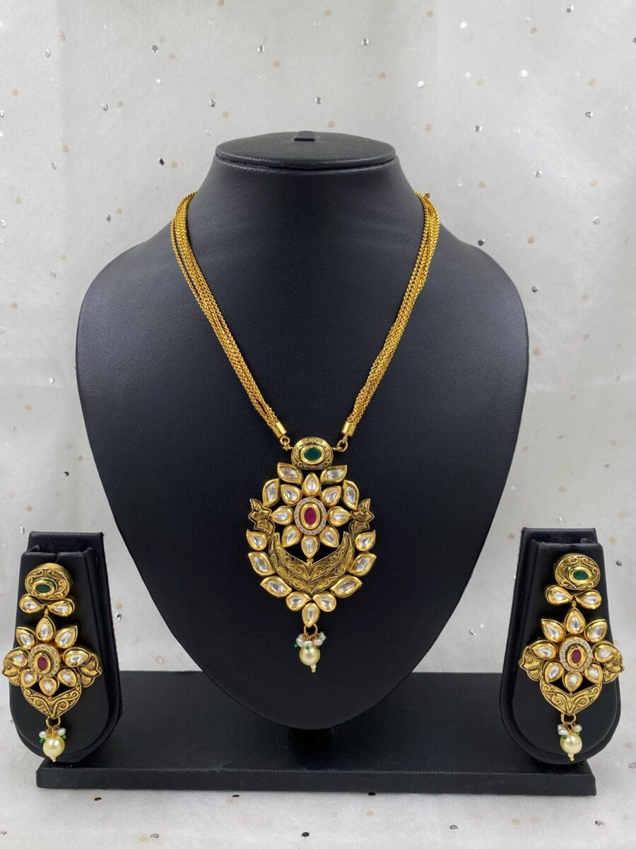 Traditional Gold Plated Antique Kundan Pendant Necklace Set For Women Kundan Necklace Sets