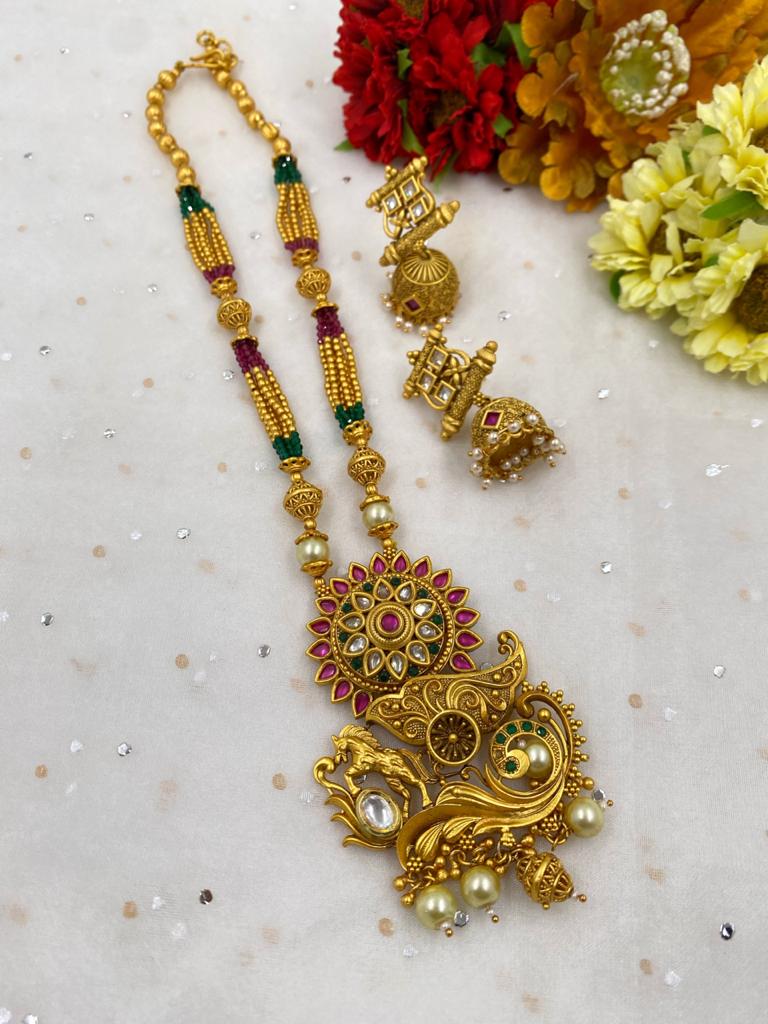 Traditional Gold Plated Antique Pendant Necklace Set For Weddings By Gehna Shop Antique Golden Necklace Sets