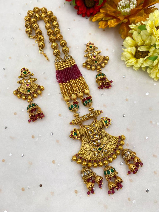 Traditional Gold Plated Antique Pendant Necklace Set For Weddings By Gehna Shop Antique Golden Necklace Sets