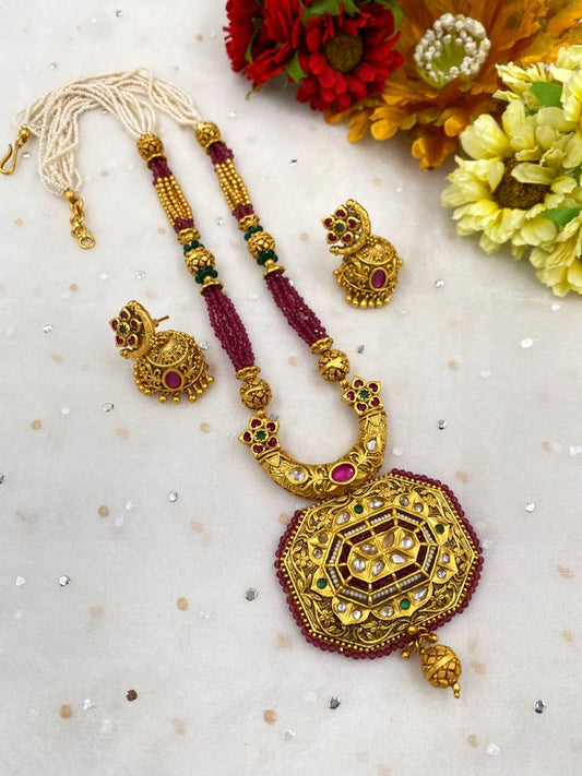 Traditional Gold Plated Antique Pendant Necklace Set For Weddings By Gehna Shop Antique Golden Necklace Sets