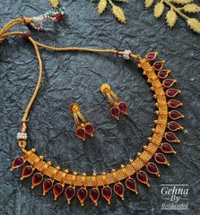 Traditional Gold Toned Red Antique Golden Party Necklace Set For Woman Antique Golden Necklace Sets
