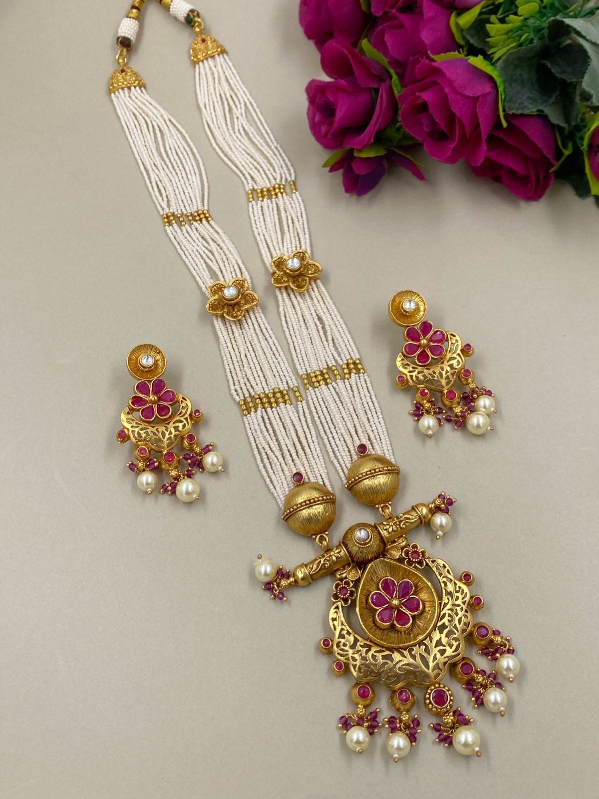 Traditional Long Golden Pendant And Pearls Necklace For Women Antique Golden Necklace Sets
