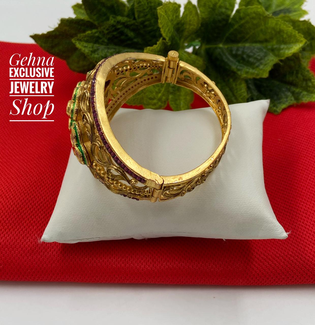 Designer Antique Golden Kundan Bracelet For Weddings